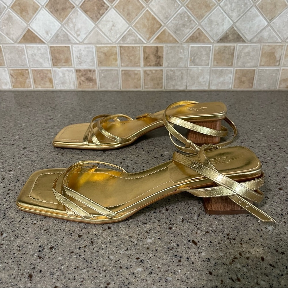 Zara Ankle Wrap Gold Block Heeled Sandal Size 40 - Picture 6 of 14